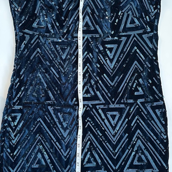 Formal cocktail dress - Size Medium - Navy - NWT - Molly Bracken - Picture 6 of 6